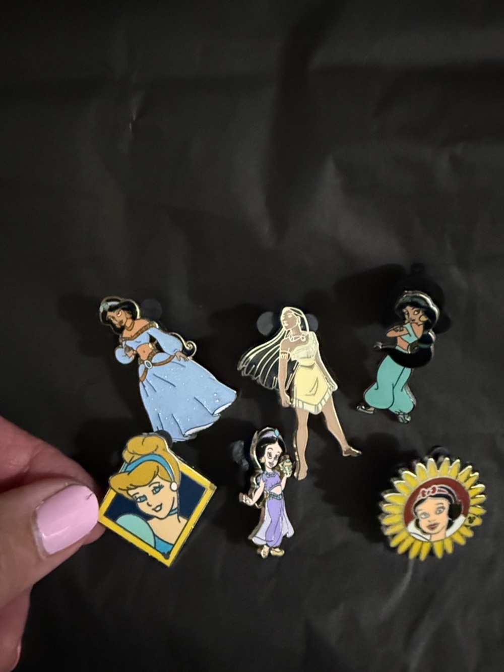 Lot of 6 Disney Princess Trading Pins